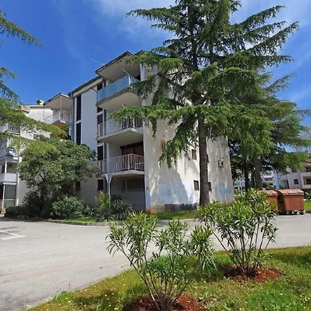 Apartman Lopez Pintar Apartment
