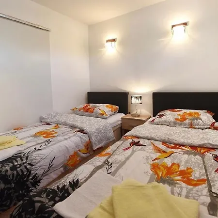Apartment Apartman Lopez Pintar Porec